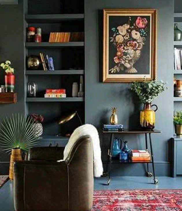 Neutral wall colour decor - dark colour